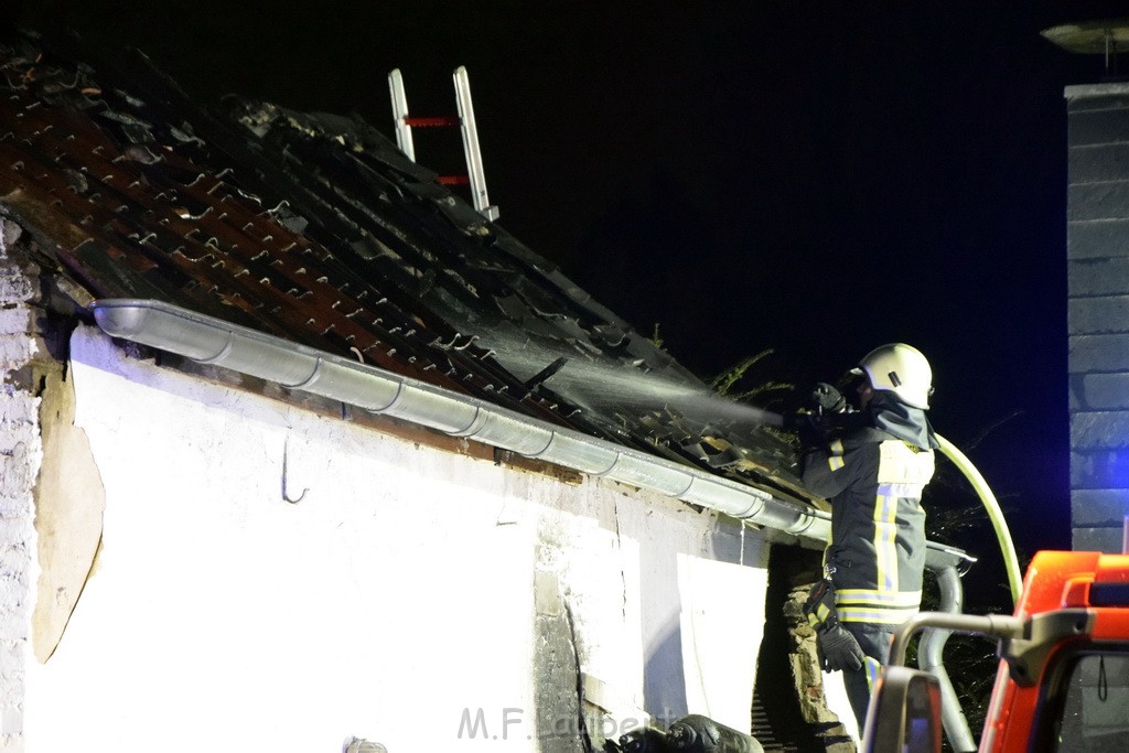 Feuer 2 Koeln Porz Langel Hinter der Kirche P128.JPG - Miklos Laubert